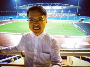Hà cớ chi mà không nghe lời phải?