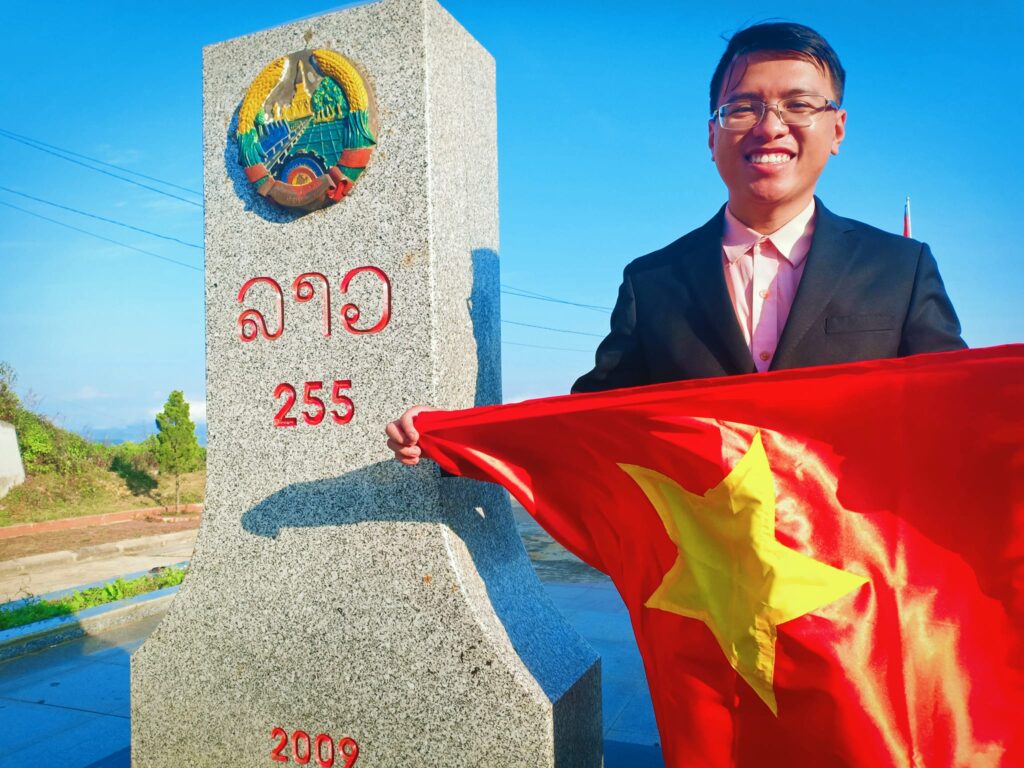 Phía trước có rừng mơ